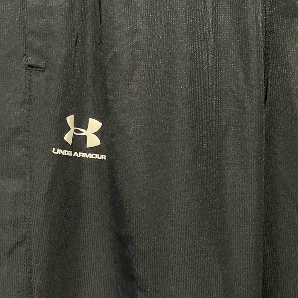 UNDER ARMOUR- Loose Black Baggy Track Pants with Zipper on Leg Size L - Picture 4 of 4
